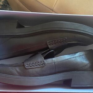 AEROSOLES Black Loafers